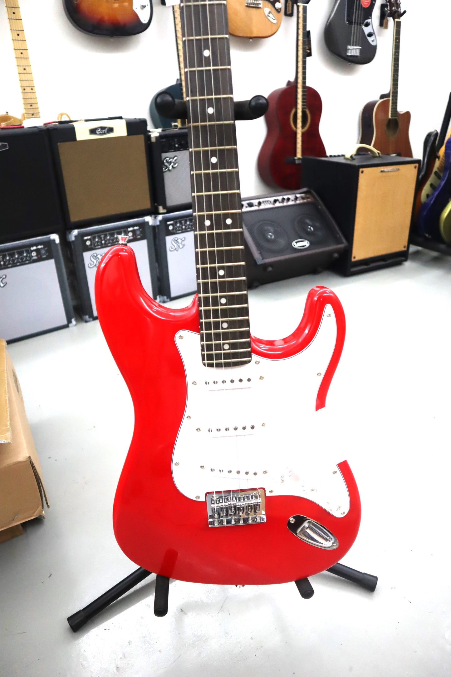 Squier Stratocaster Hardtail Electric Guitar, Laurel FB, Red